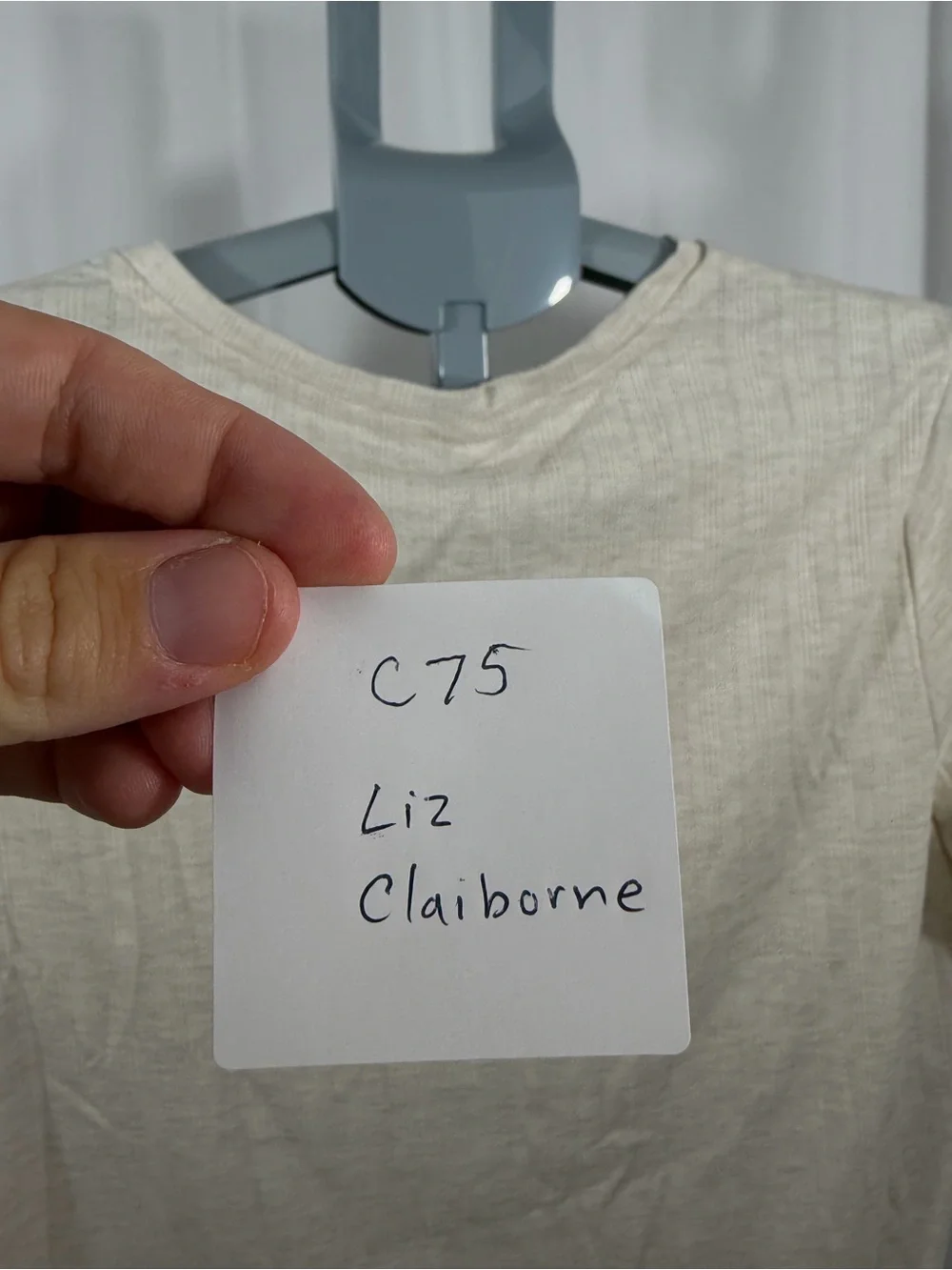 NWT Liz Claiborne Women’s Size XL Beige Soft Short Sleeve Top